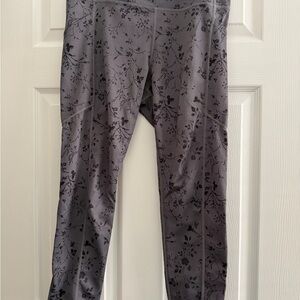 Kiava Floral-Print Active Leggings - Gray